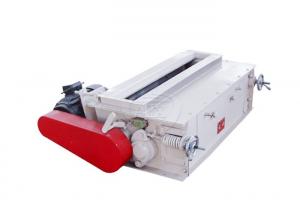 Buy cheap Low Consumption Small Feed Crumble Machine Double Roller Type For Breaking Pellet product